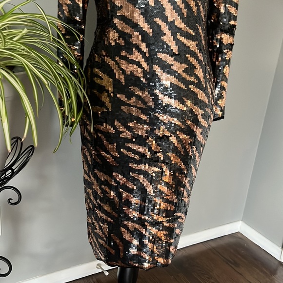 Mark & John after 5 sequin dress - Picture 3 of 7